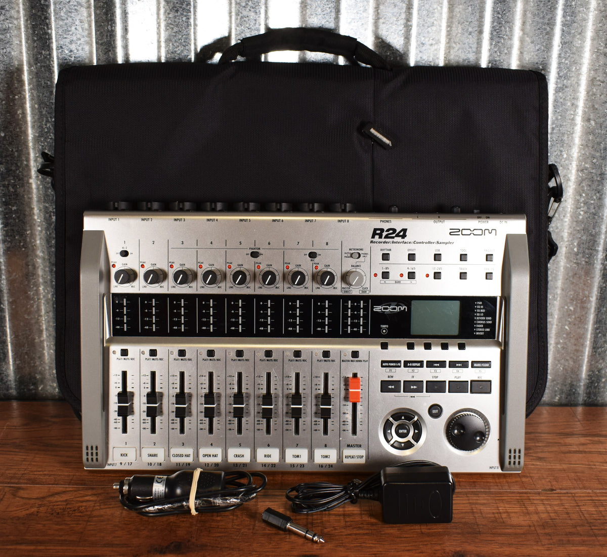 Explore our collection to find Zoom R Recorder Interface