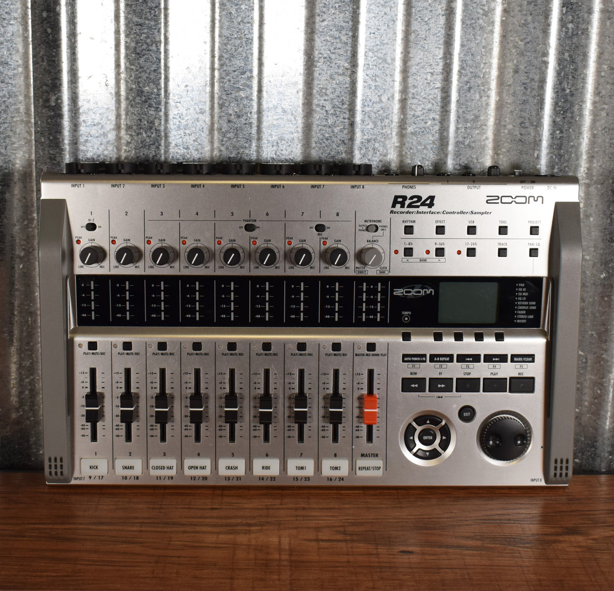 Explore our collection to find Zoom R24 Recorder Interface